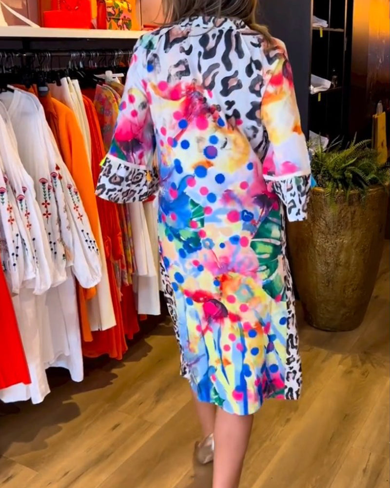 MW | Buntes Midikleid mit V-Ausschnitt und partiellem Leopardenprint