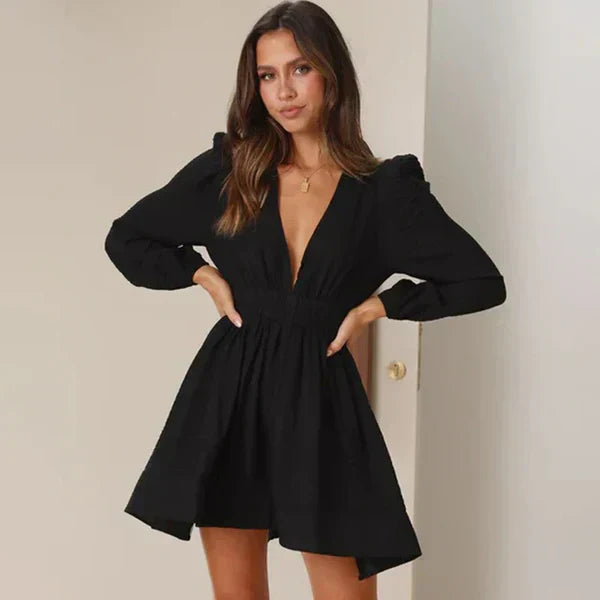 MW | Schwarzes Minikleid