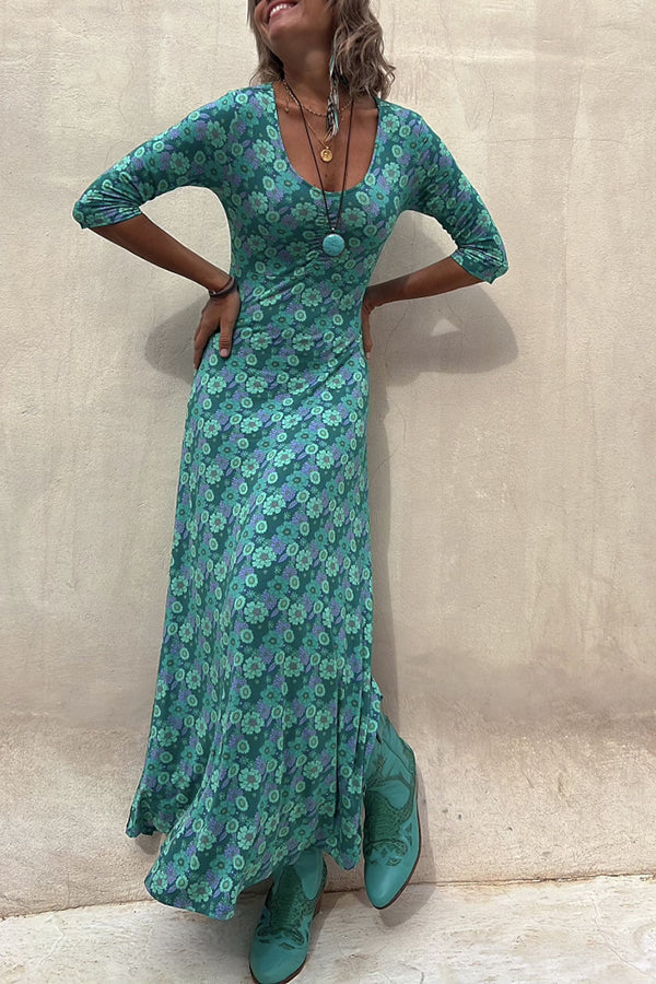 MW | Iconic Crush Floral Halbärmliges Elastisches Maxikleid