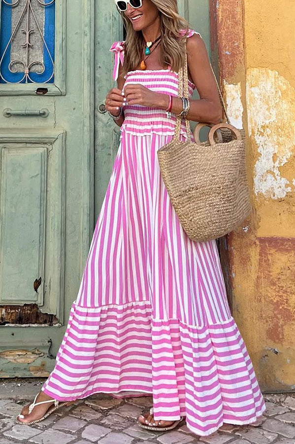 MW | What A Dream Gestreiftes Maxikleid mit Smokings