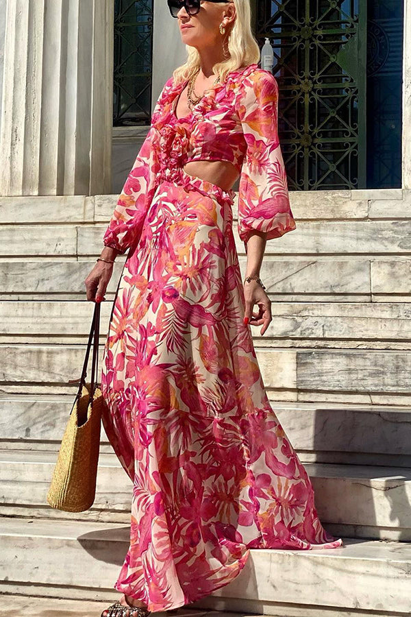 MW | Make Me Blush Floral Ruffle Seite Ausschnitt Taille Maxi Kleid
