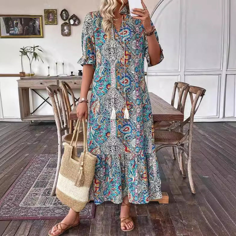 MW | Besonderes Minikleid mit kurzen Ärmeln und Paisleymuster
