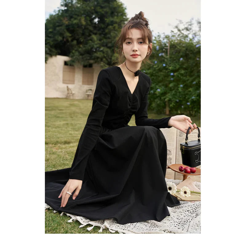 MW | Elegantes Schwarzes Gestricktes Gesmoktes V-Ausschnitt A-Linie Midi Kleid