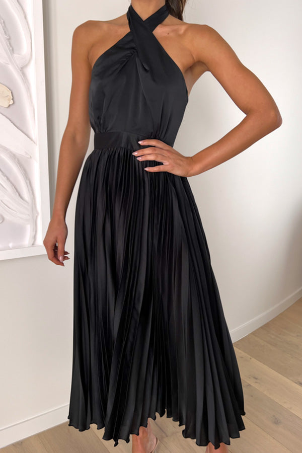 MW | Beaming Smile Satin Neckholder Plissee Midikleid