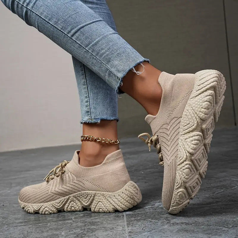 MW | ATMUNGSAKTIVE, KLOBIGE TURNSCHUHE AUS MESH