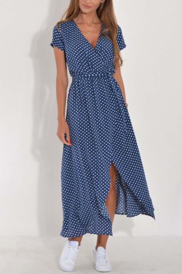 MW | Mittellanger Jumpsuit mit V-Ausschnitt und Schlitz