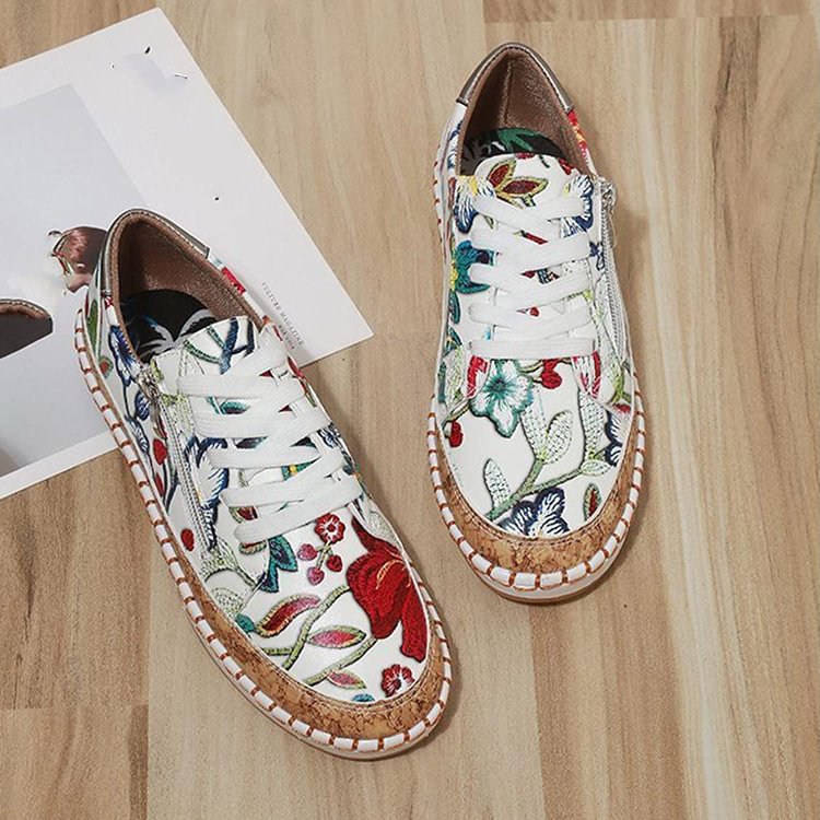 MW | Einfache Turnschuhe mit Blumen