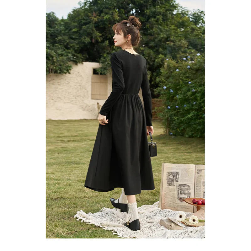 MW | Elegantes Schwarzes Gestricktes Gesmoktes V-Ausschnitt A-Linie Midi Kleid