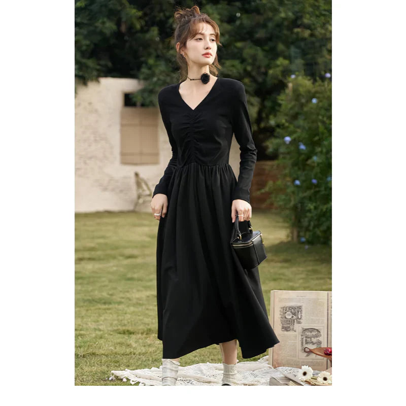 MW | Elegantes Schwarzes Gestricktes Gesmoktes V-Ausschnitt A-Linie Midi Kleid