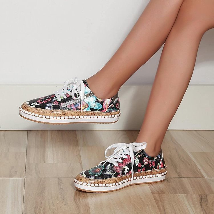 MW | Einfache Turnschuhe mit Blumen