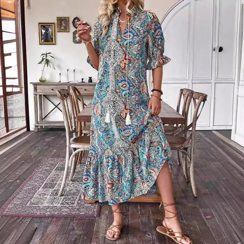 MW | Besonderes Minikleid mit kurzen Ärmeln und Paisleymuster