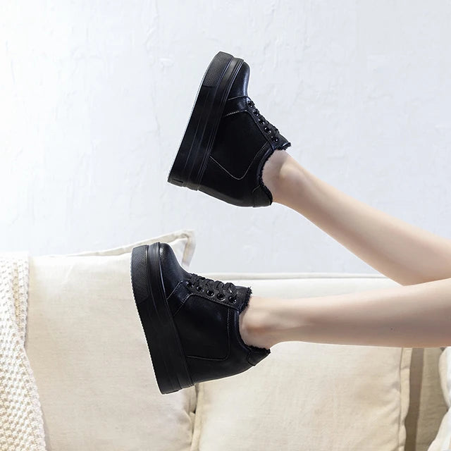 Elegante und stützende orthopädische Turnschuhe