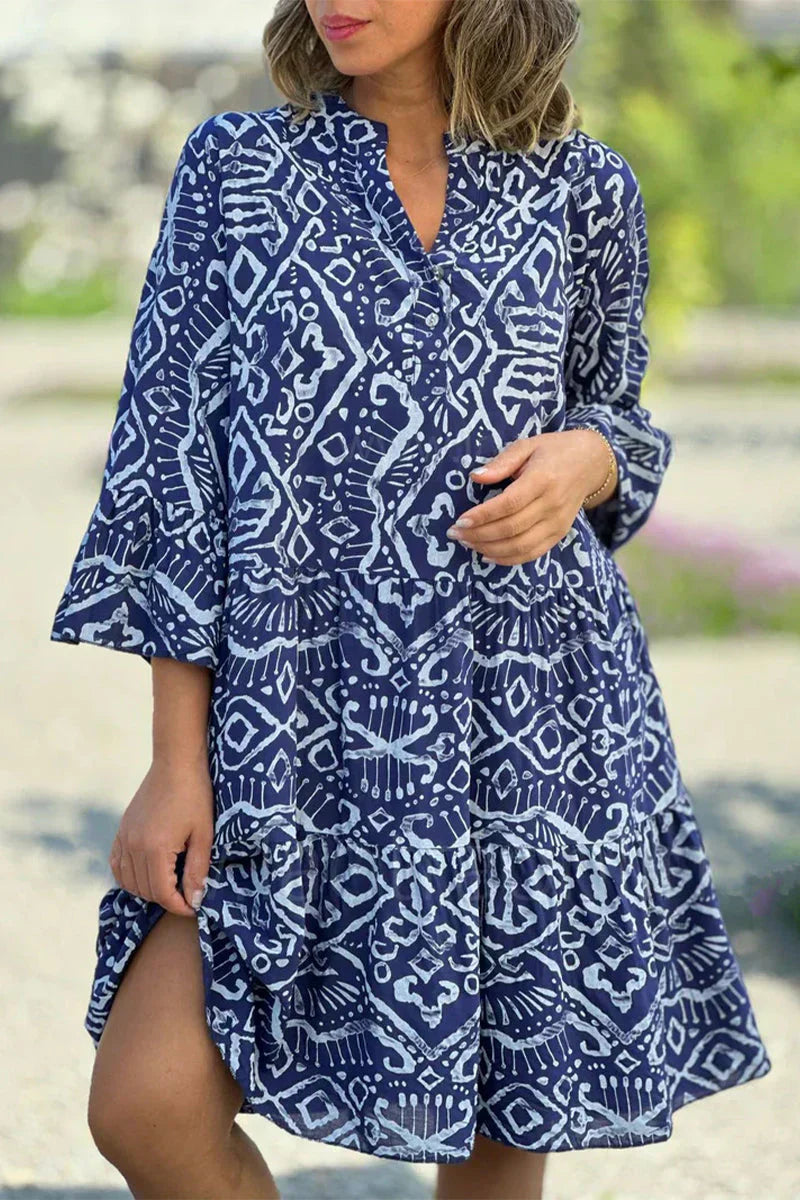 MW | Freizeitkleid mit geometrischem Druck und Knöpfen, V-Ausschnitt, Tortenrock