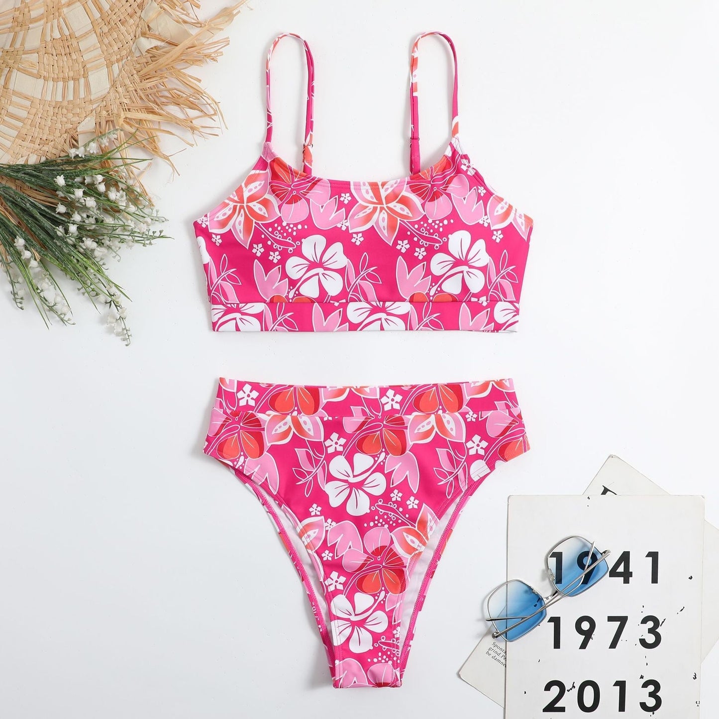 MW | Bikini mit tropischen Blumen