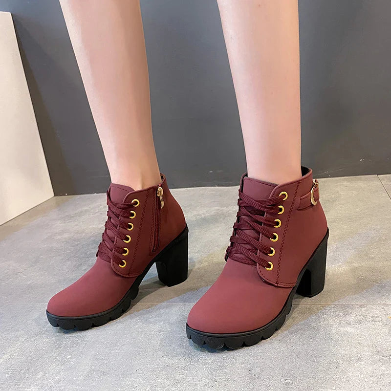 Elegante und stützende orthopädische Stiefel