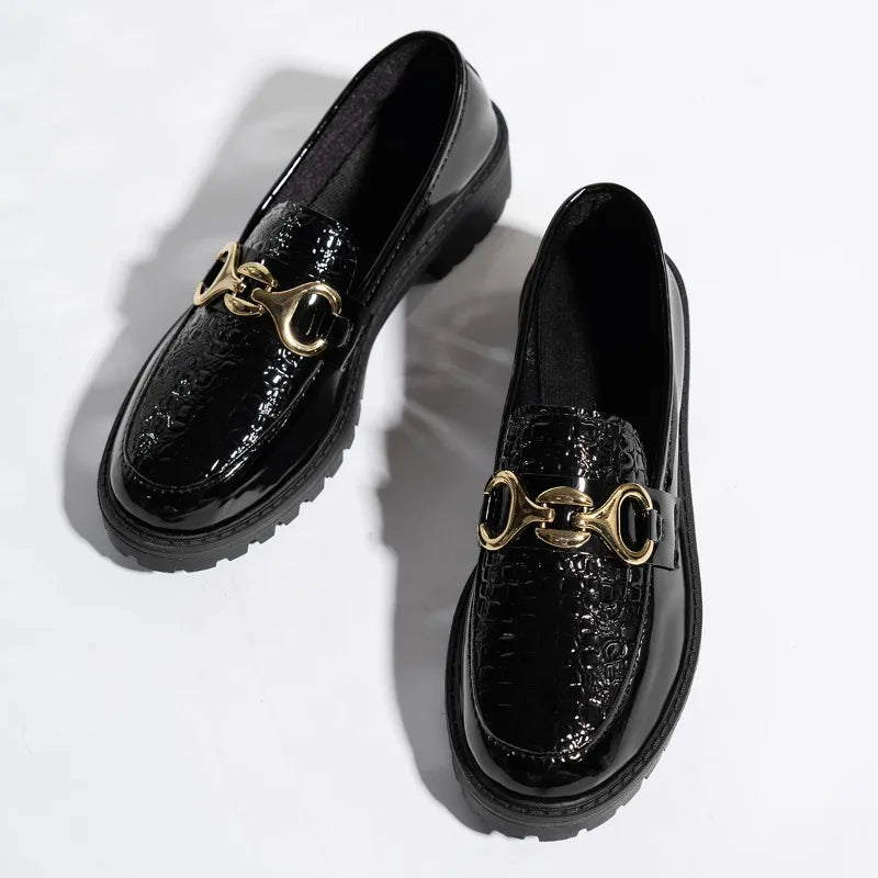 Bequeme und modische orthopädische Schuhe