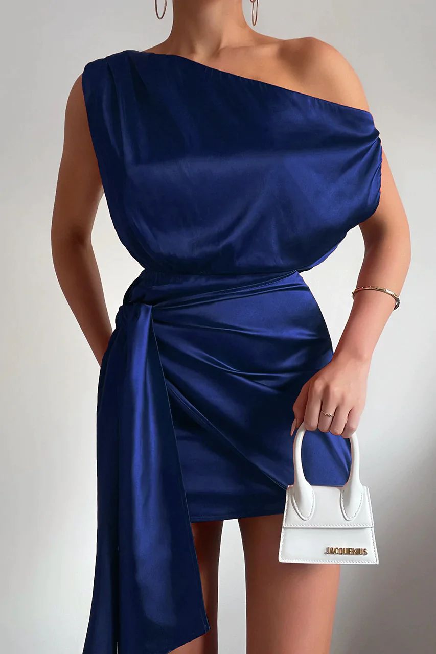 MW | Elegantes One-Shoulder-Minikleid mit schmeichelnder Passform