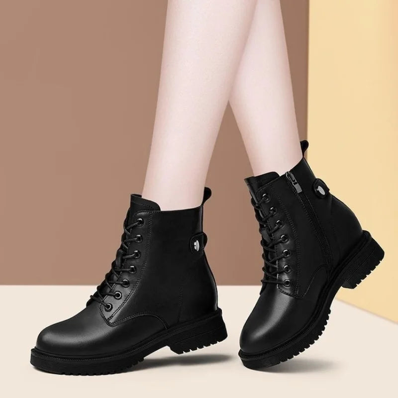Modische und stützende orthopädische Stiefel
