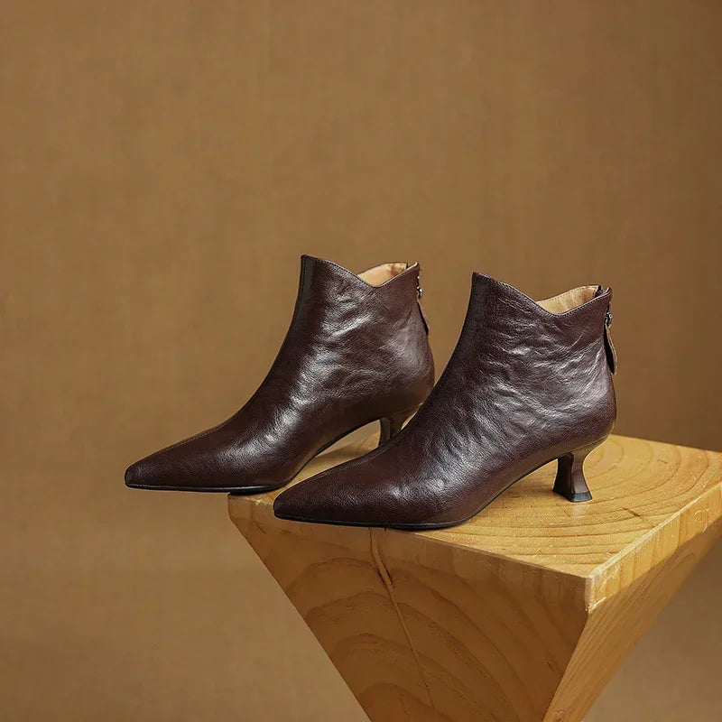 Stützende und stilvolle orthopädische Stiefel