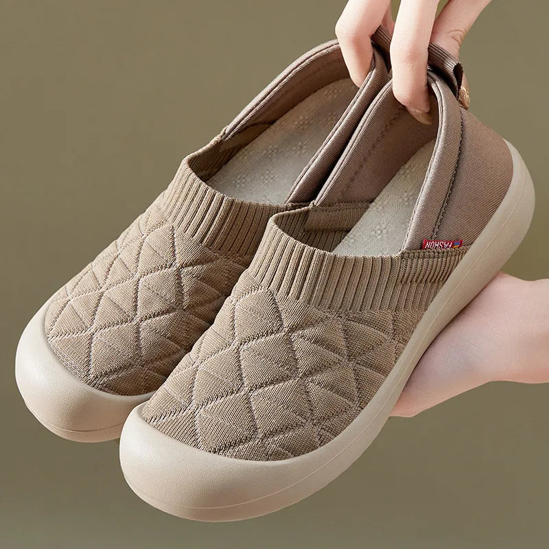 Bequeme und modische orthopädische Turnschuhe