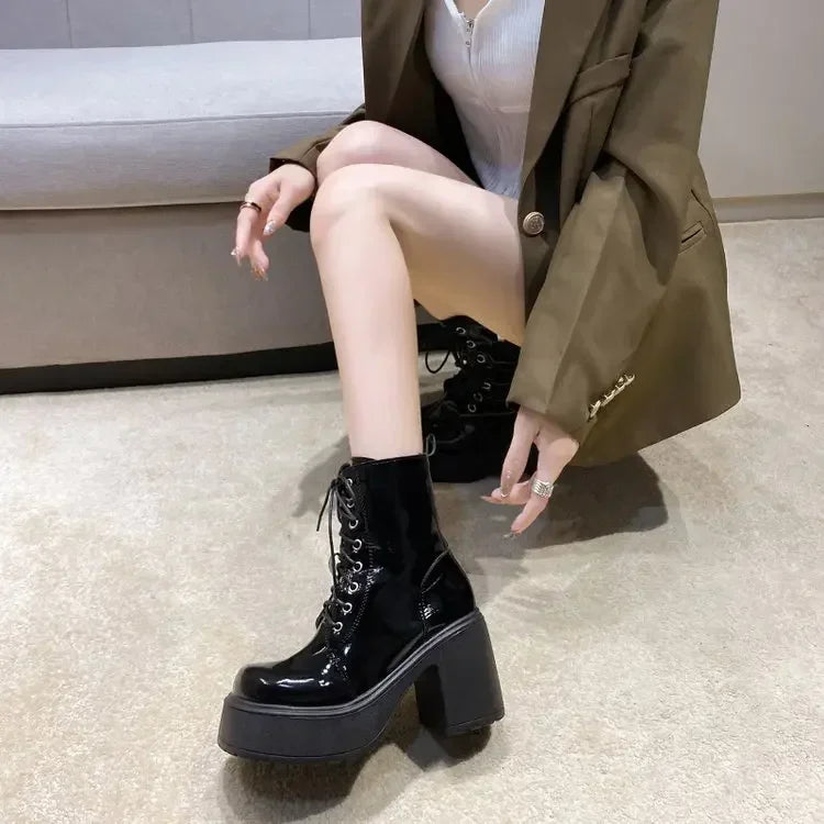 Bequeme und modische orthopädische Stiefel