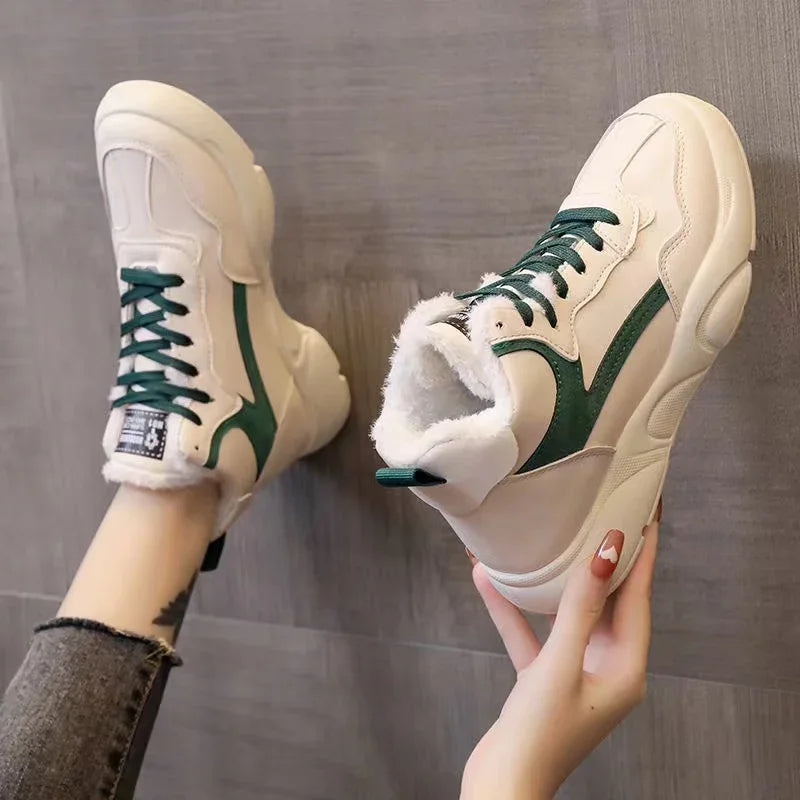 Elegante und stützende orthopädische Turnschuhe