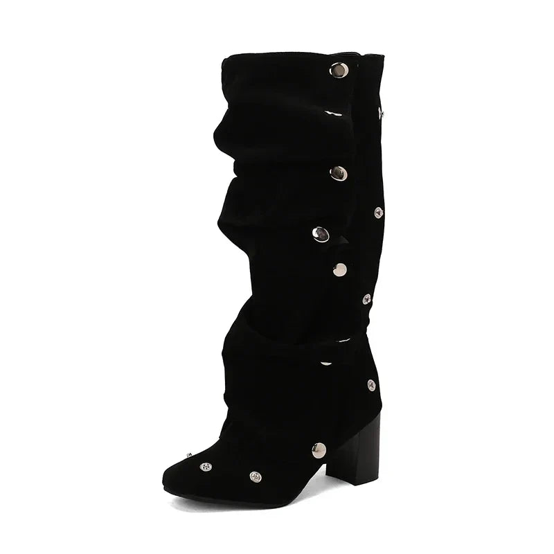 Bequeme und modische orthopädische Stiefel