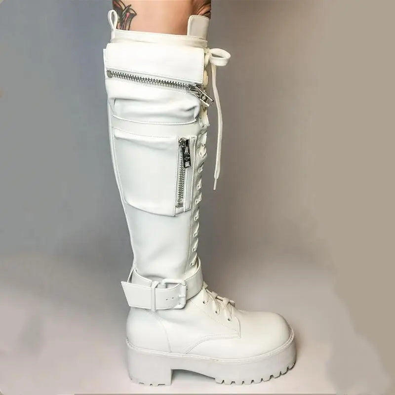 Bequeme und modische orthopädische Stiefel