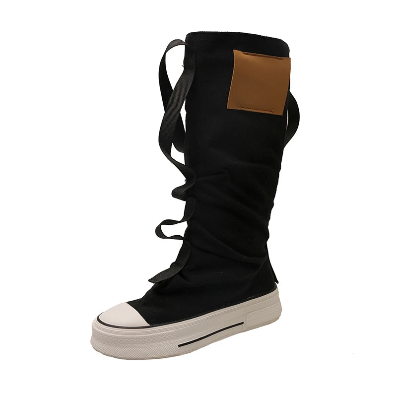 Bequeme und modische orthopädische Stiefel