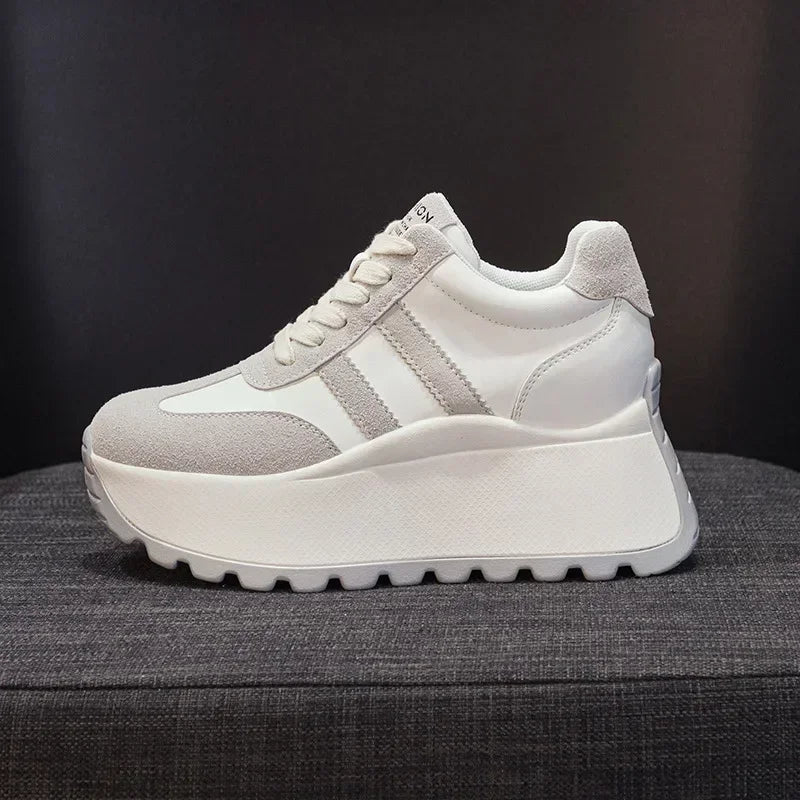Bequeme und modische orthopädische Turnschuhe