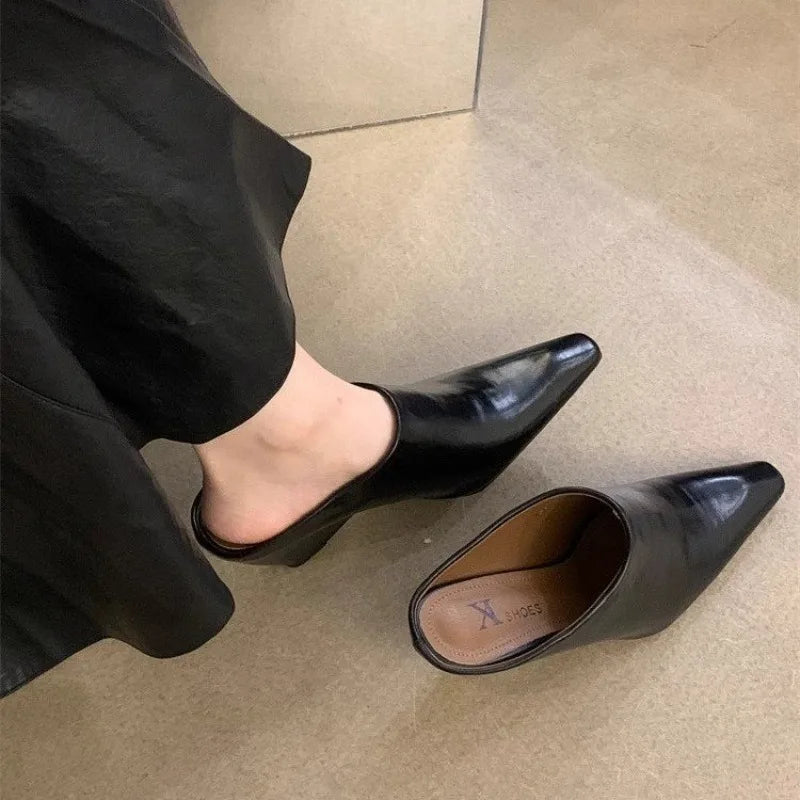 Bequeme und modische orthopädische Sandalen