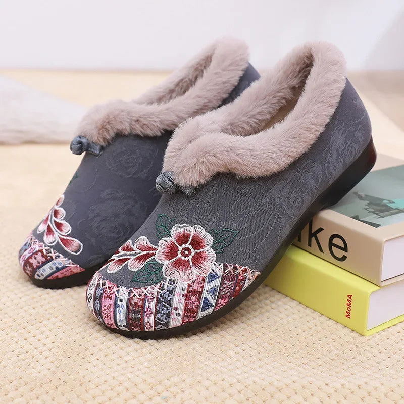Bequeme und modische orthopädische Schuhe