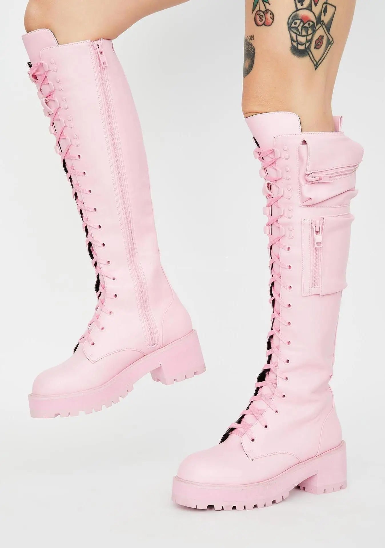 Bequeme und modische orthopädische Stiefel