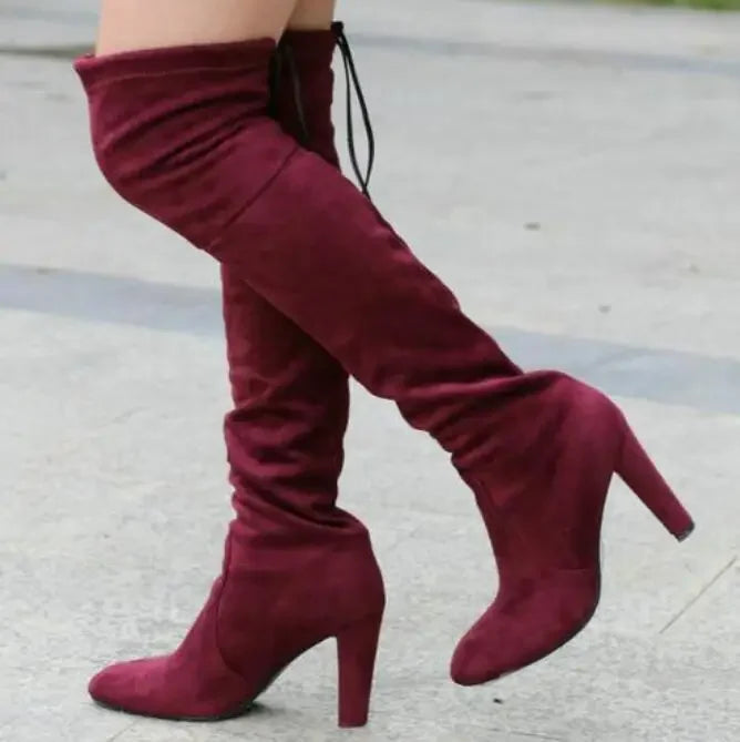 Maßgeschneiderte und bequeme orthopädische Stiefel