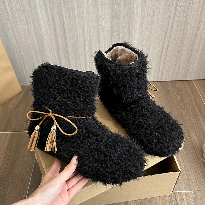 Modische und stützende orthopädische Stiefel
