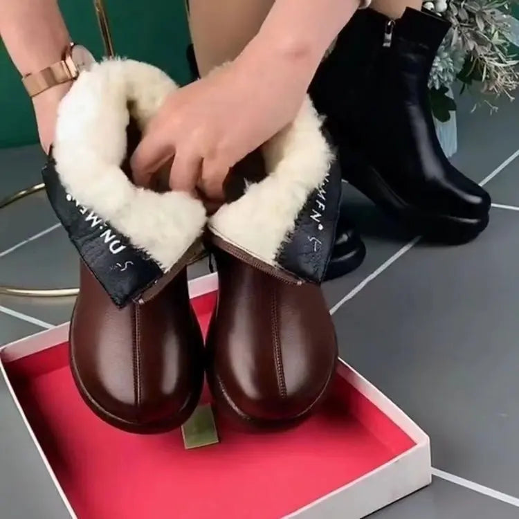 Modische und stützende orthopädische Stiefel