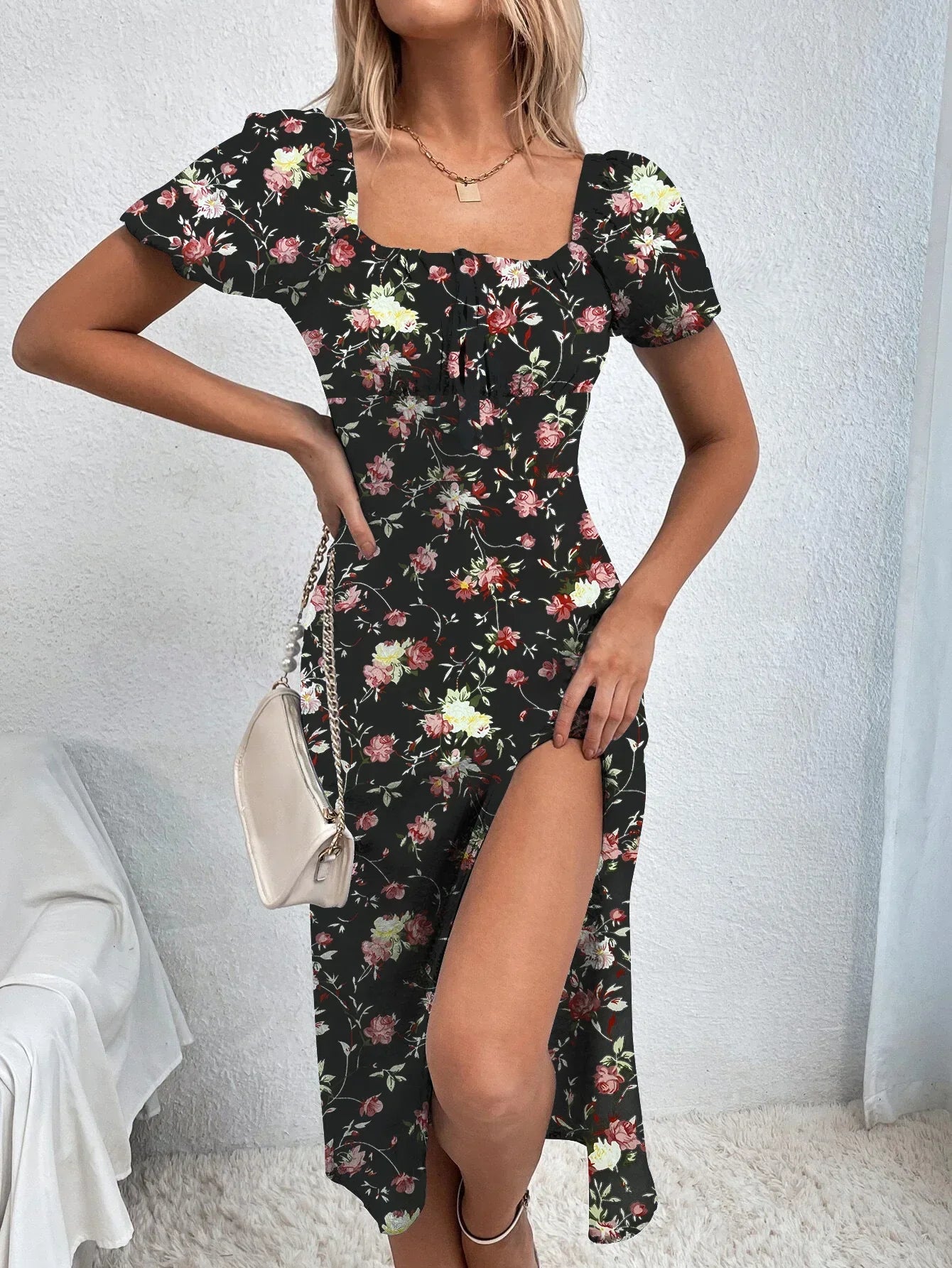 MW | Damen Boho Ditsy Floral Print Ruched Split Oberschenkel Midi Kleid mit Puffärmeln und quadratischem Ausschnitt für Sommer und Urlaub