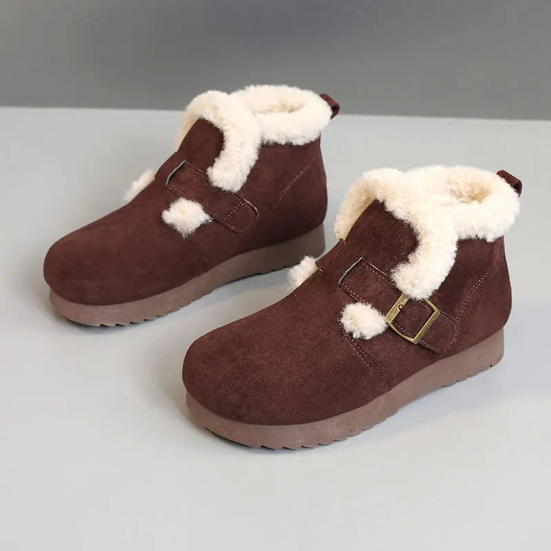 Bequeme und modische orthopädische Stiefel