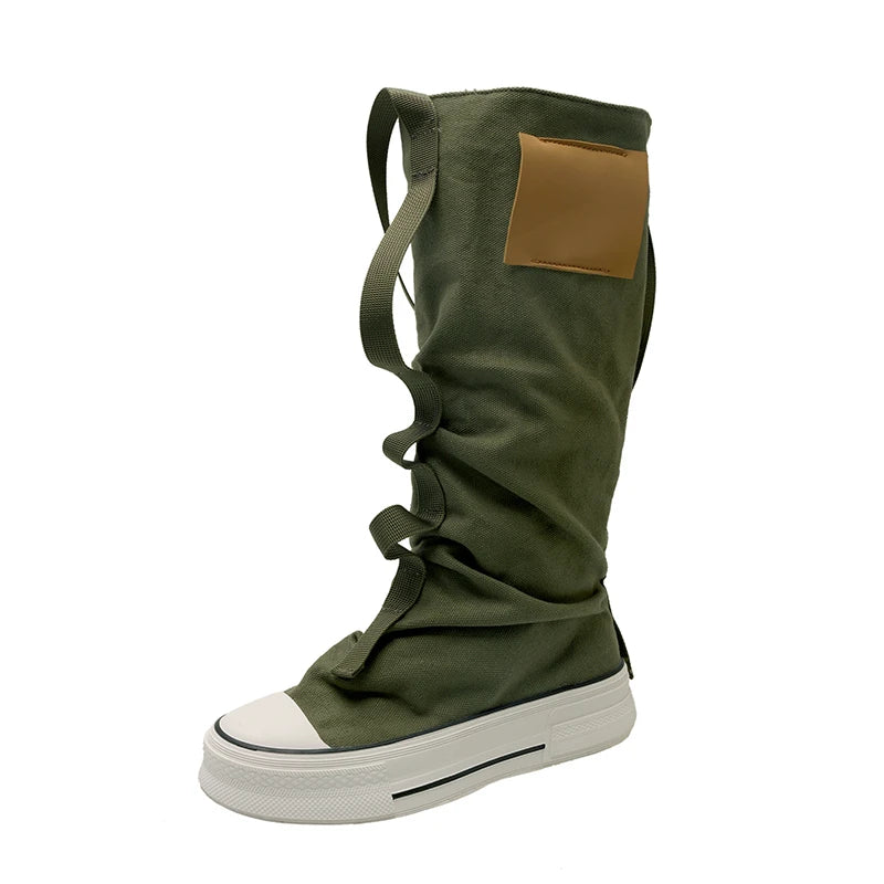 Bequeme und modische orthopädische Stiefel