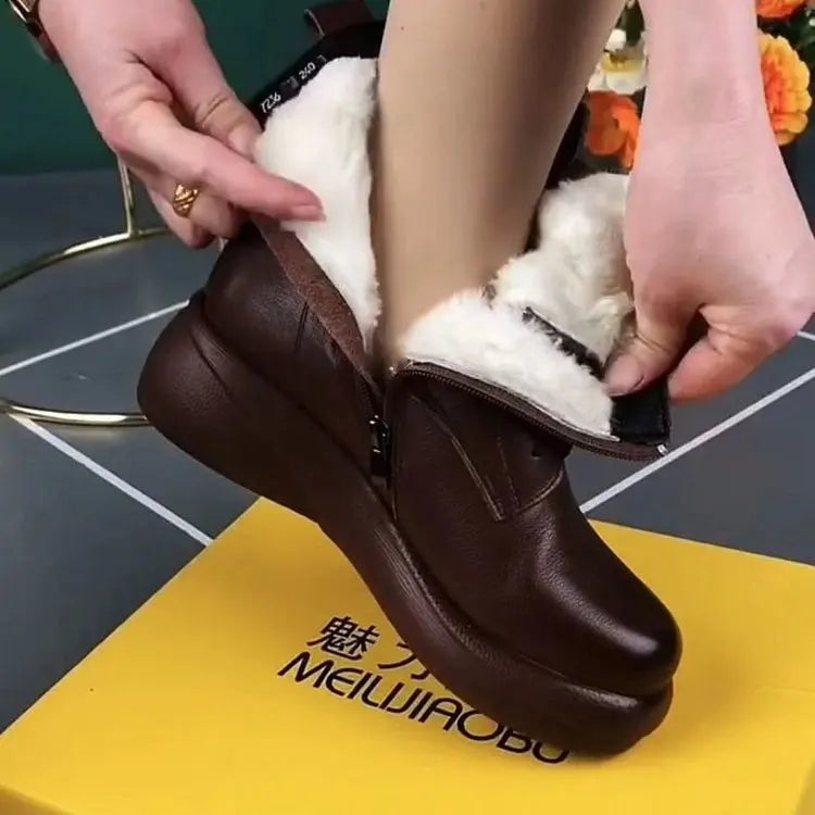 Modische und stützende orthopädische Stiefel