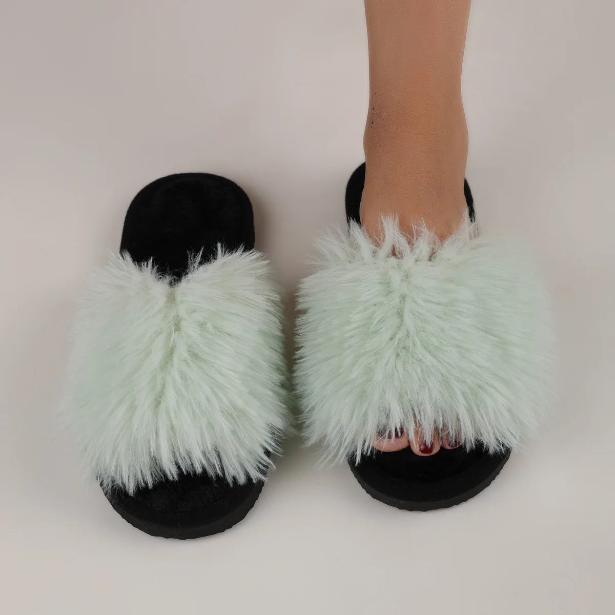 Bequeme und modische orthopädische Sandalen