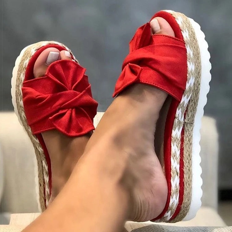 MW | | Trendige Sommersandalen mit Schleife