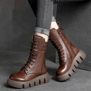 Bequeme und modische orthopädische Stiefel