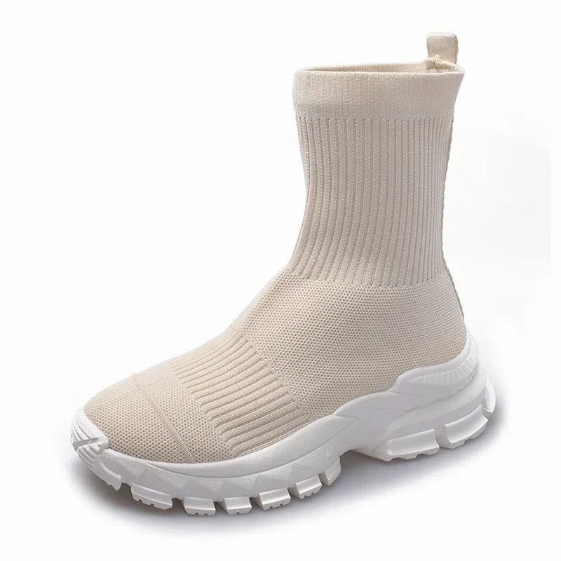 Modische und stützende orthopädische Stiefel