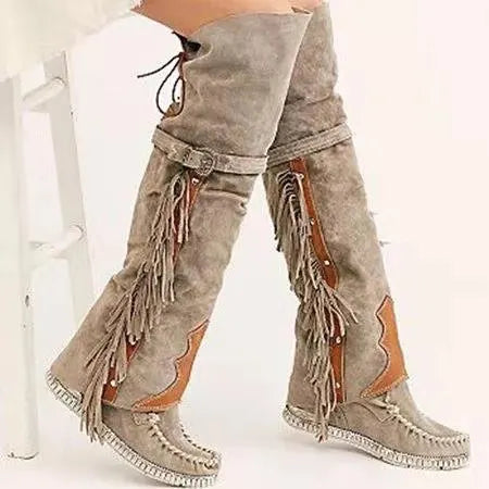Stützende und stilvolle orthopädische Stiefel