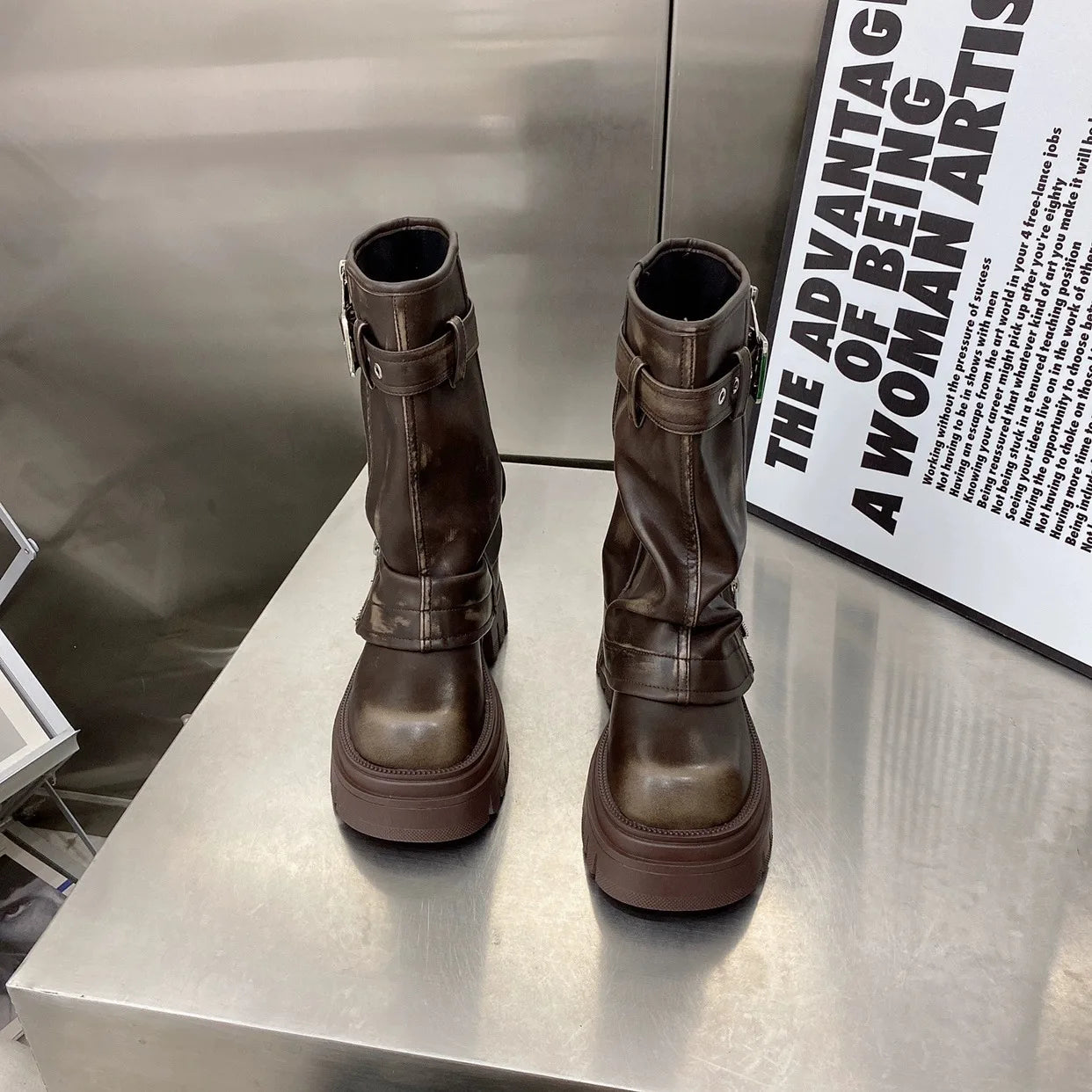 Vielseitige und stützende orthopädische Stiefel