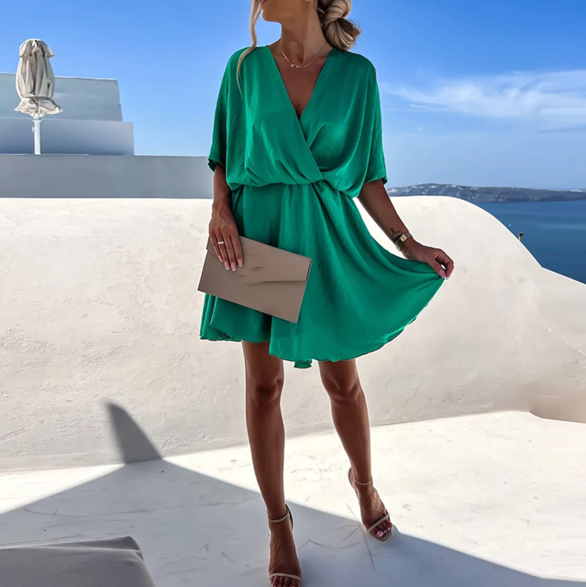 MW | Weites Minikleid mit sommerlichem Stil und modernem Design