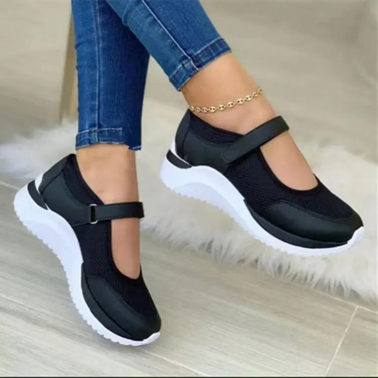Modische und stützende orthopädische Turnschuhe