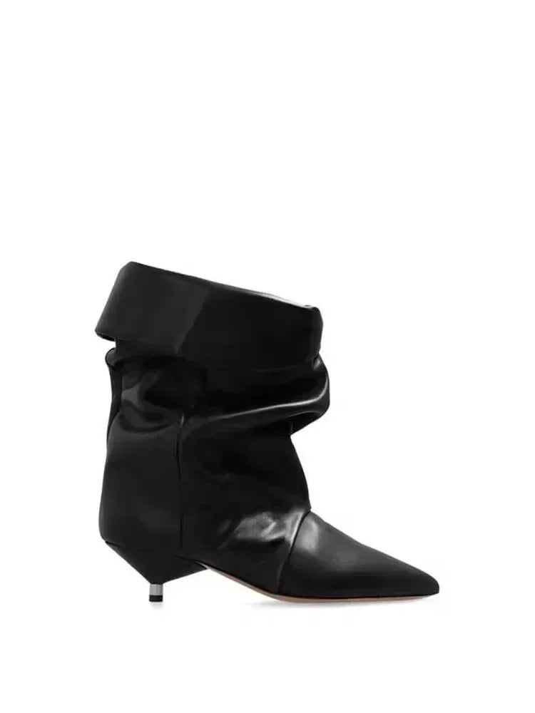 Stützende und stilvolle orthopädische Stiefel