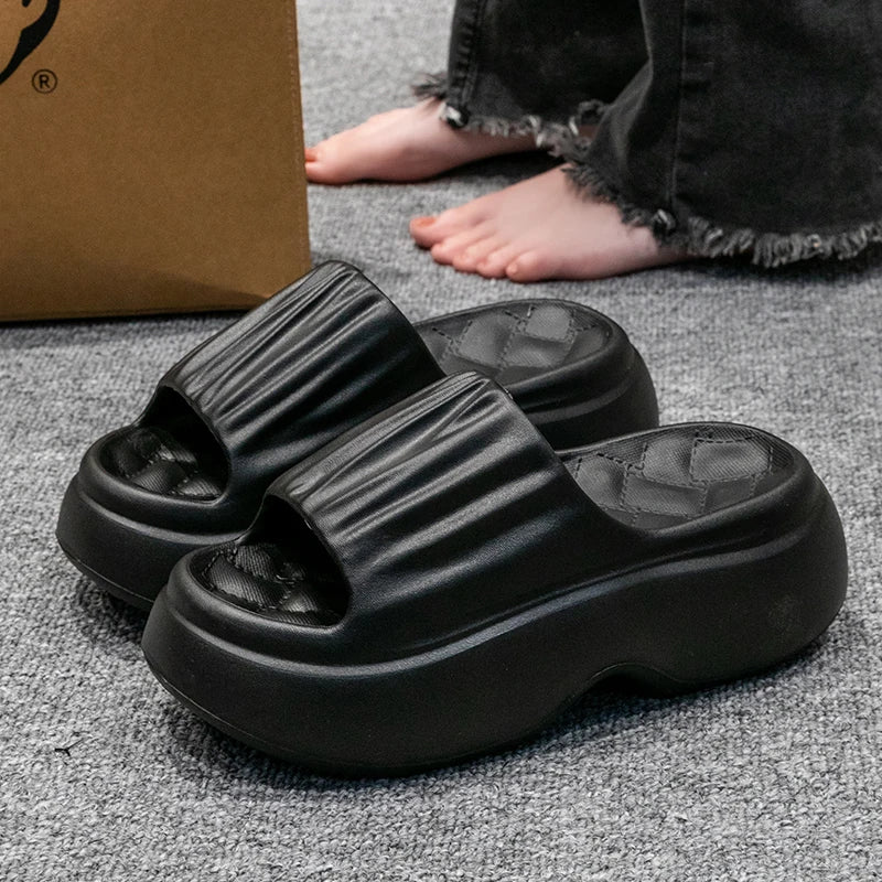 Lässige und stützende orthopädische Absätze